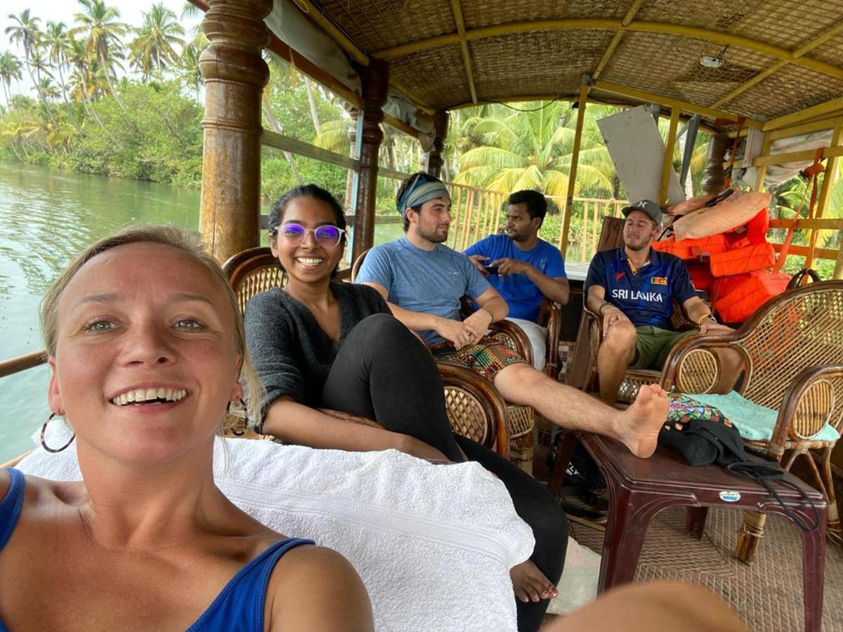 Piggy Hostel Varkala Eksteriør bilde